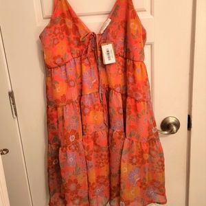 Addison Coral dress nwt floral small